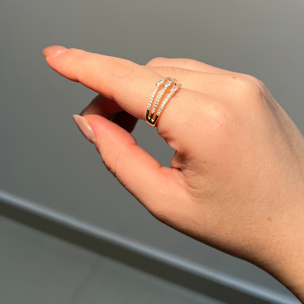 Anillo Triple Zirconias