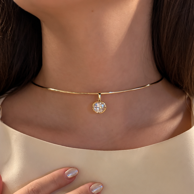 choker charm