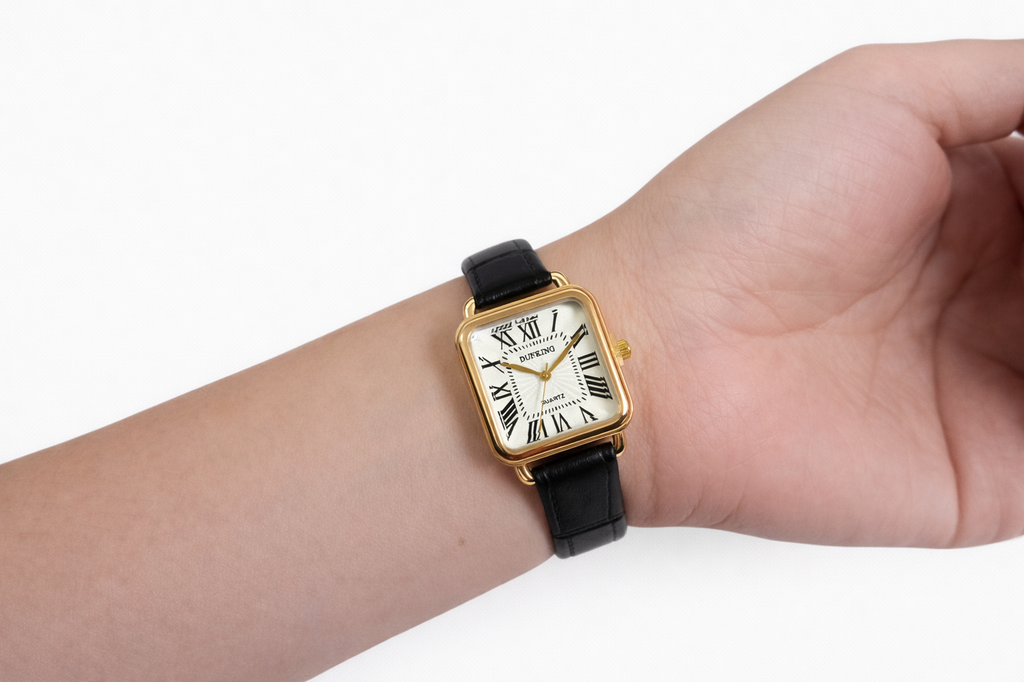 Reloj cuadrado dupe